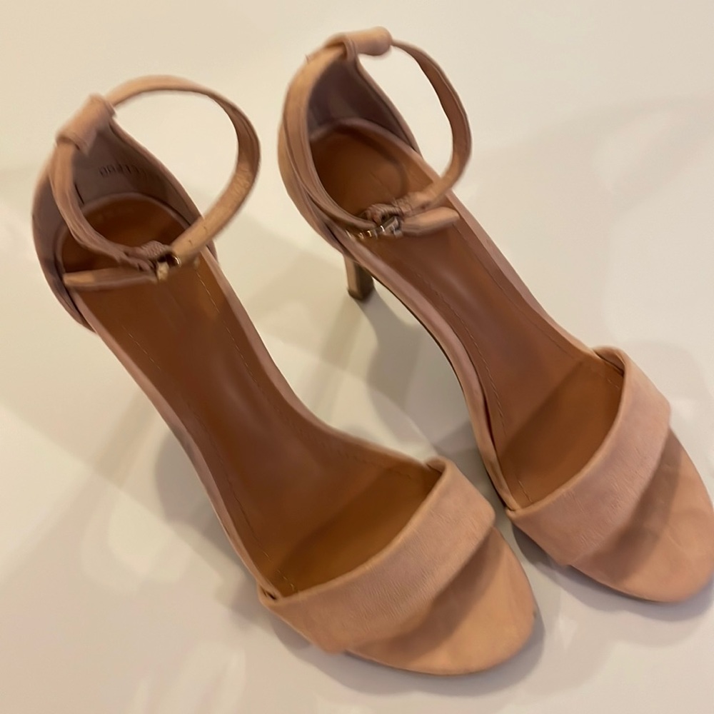 Forever 21 size 5.5